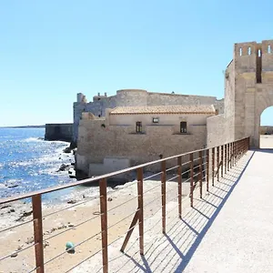 la-casa-di-miriam.sicilyhotelsitaly.net/