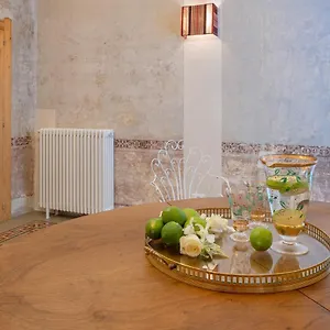 boudoir-degli-orti-unconventional-stay-in-borgata-siracusa.sicilyhotelsitaly.net/