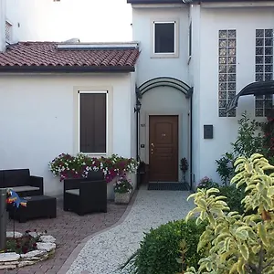  Appartamento Acero Rosso Italia